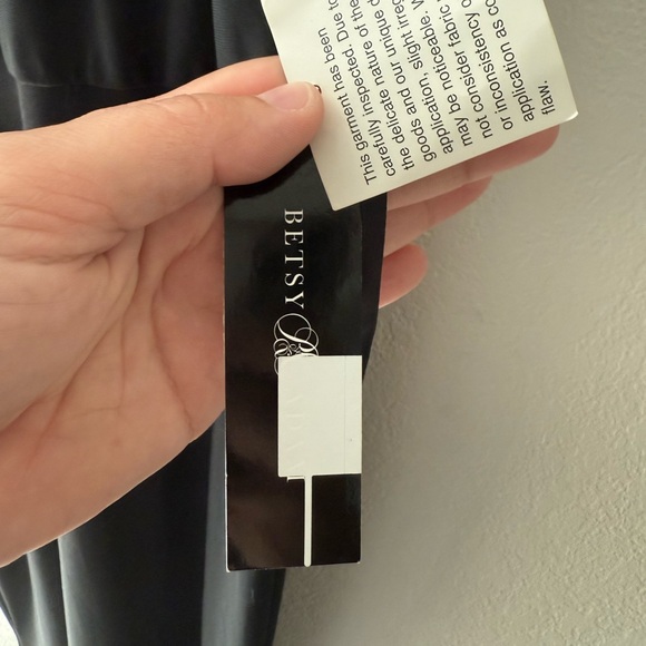 Betsy & Adam Black Sleeveless Mesh Panel Gown (Women’s 4, NWT) - Picture 3 of 6